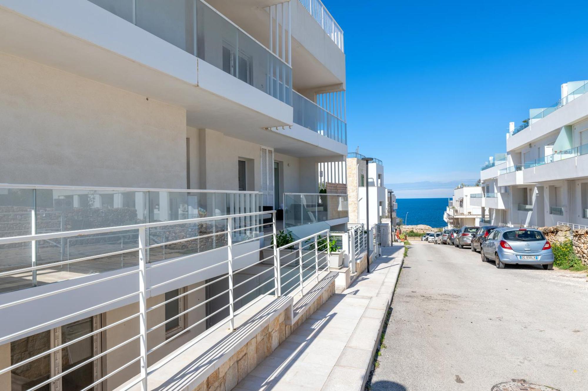 Exclusive Deluxe Apt Up To 6 People & Heated Tub Polignano a Mare Exterior photo